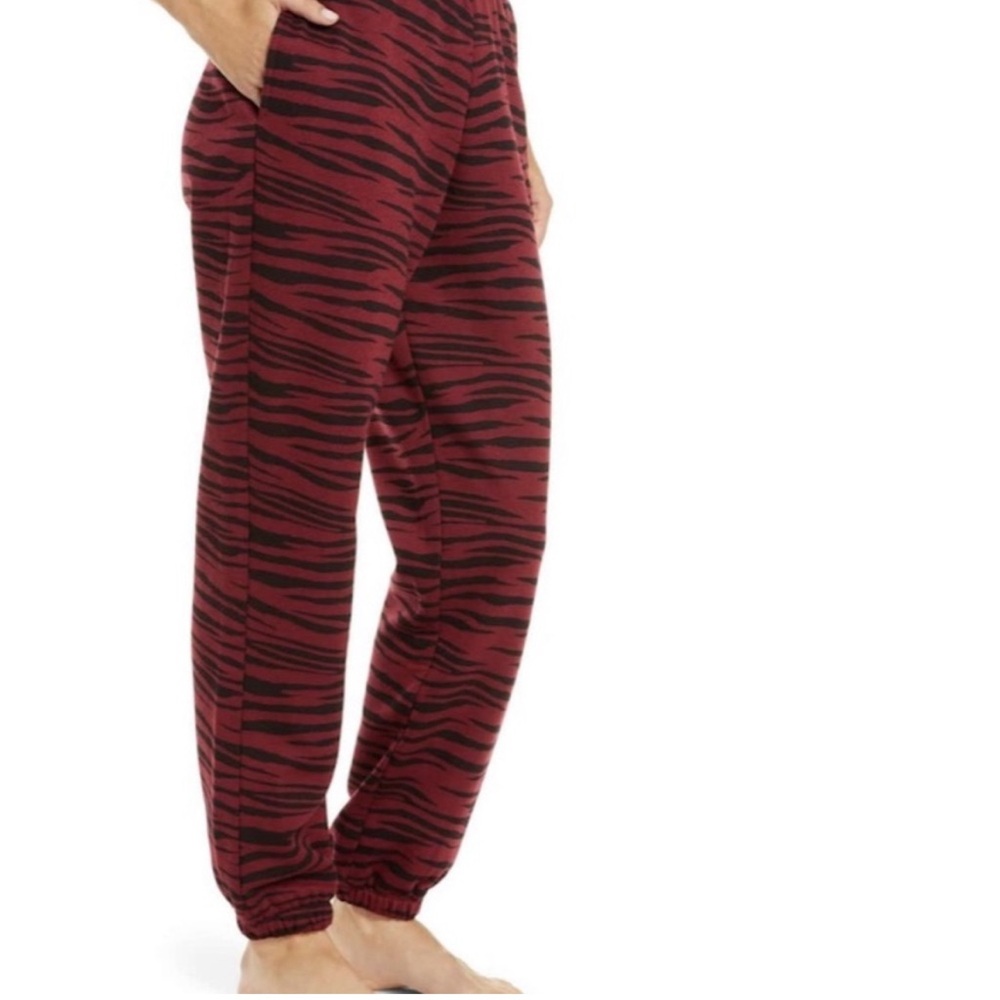 NWT socialite zebra print joggers